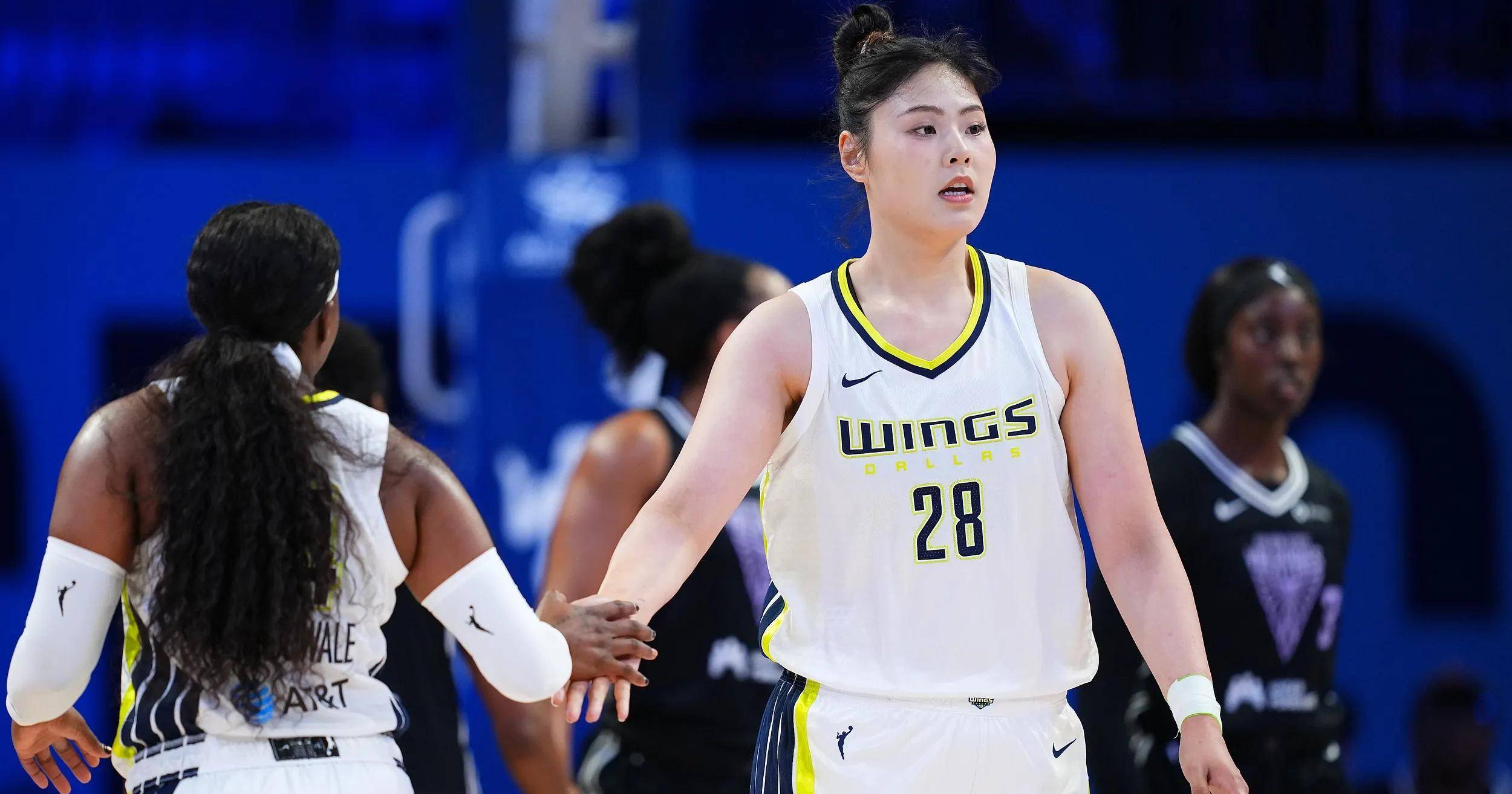 三亿体育入口-WNBA-李月汝10分8板飞翼末节逆转王牌未果