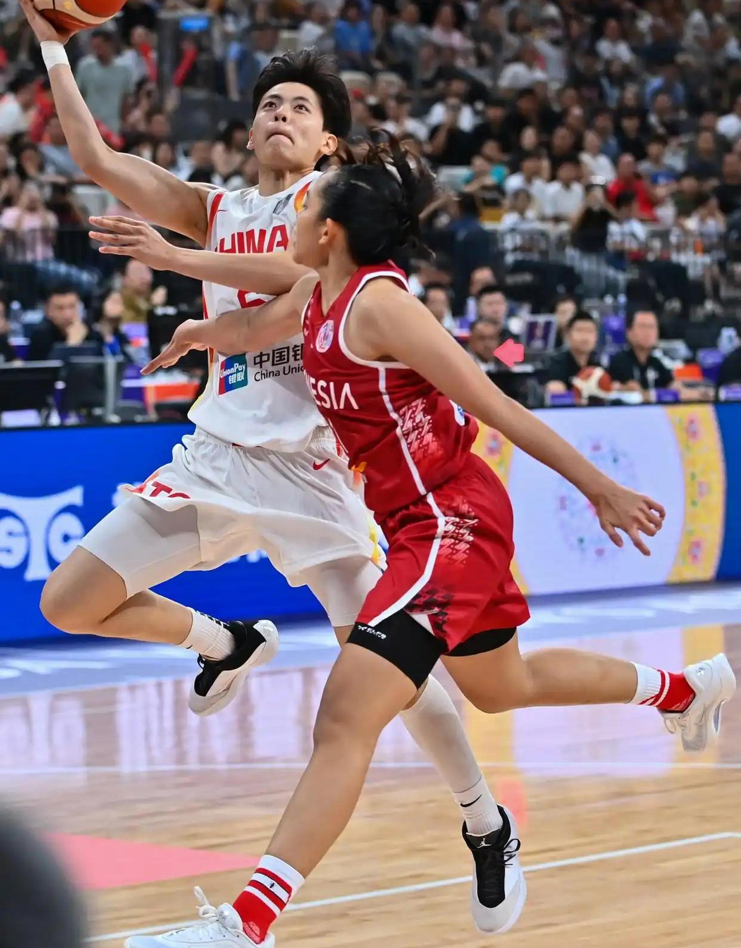 亚洲杯-张子宇11分钟13分女篮狂胜印尼51分的简单介绍