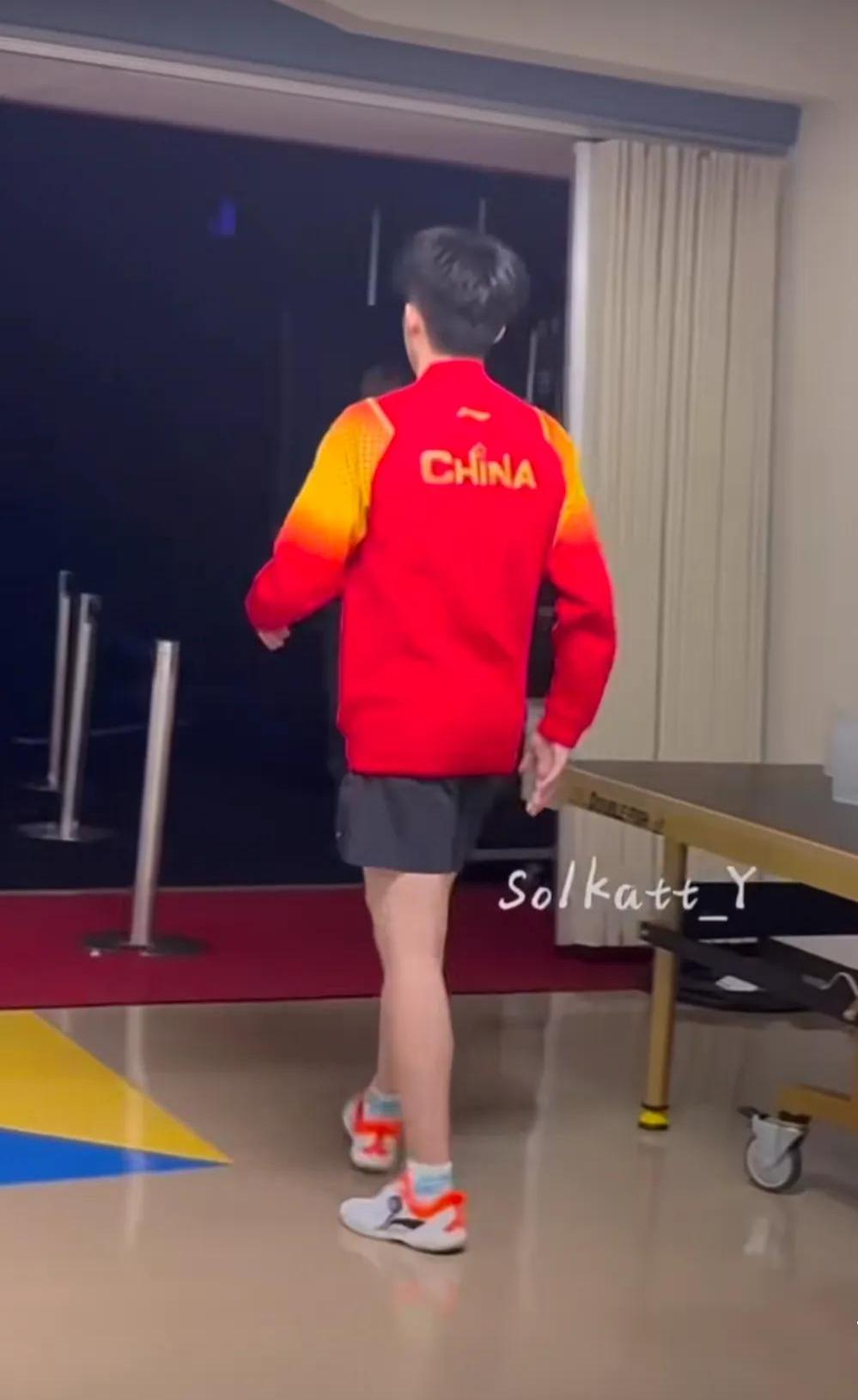 包含东方风云成功晋级比赛决赛，备战关键战役！的词条
